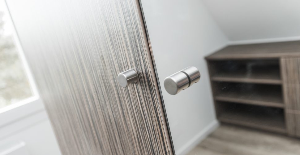 Dressing avec porte miroir